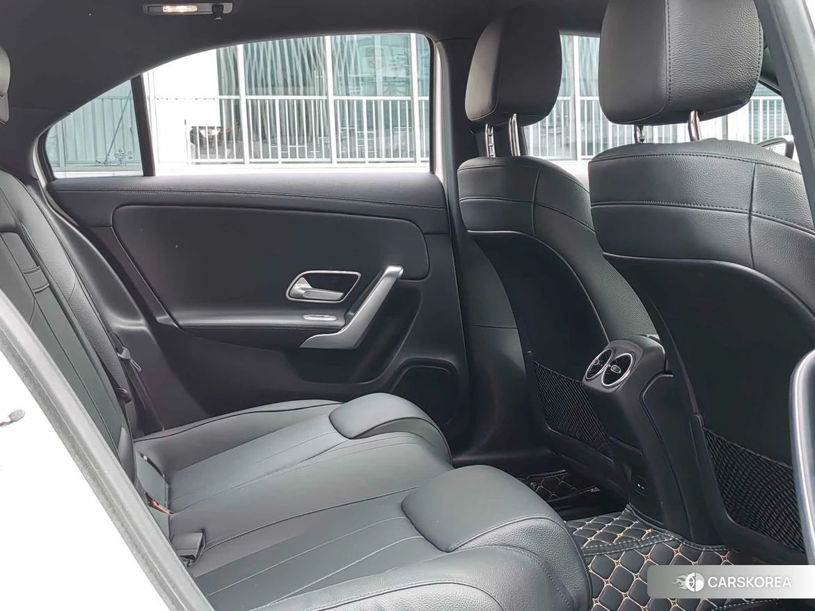 Mercedes-Benz Class A 2021 Белый из Китая, фото 6