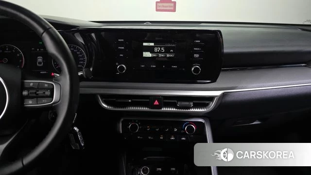Kia K5 3rd generation 2023 Черный из Кореи, фото 6