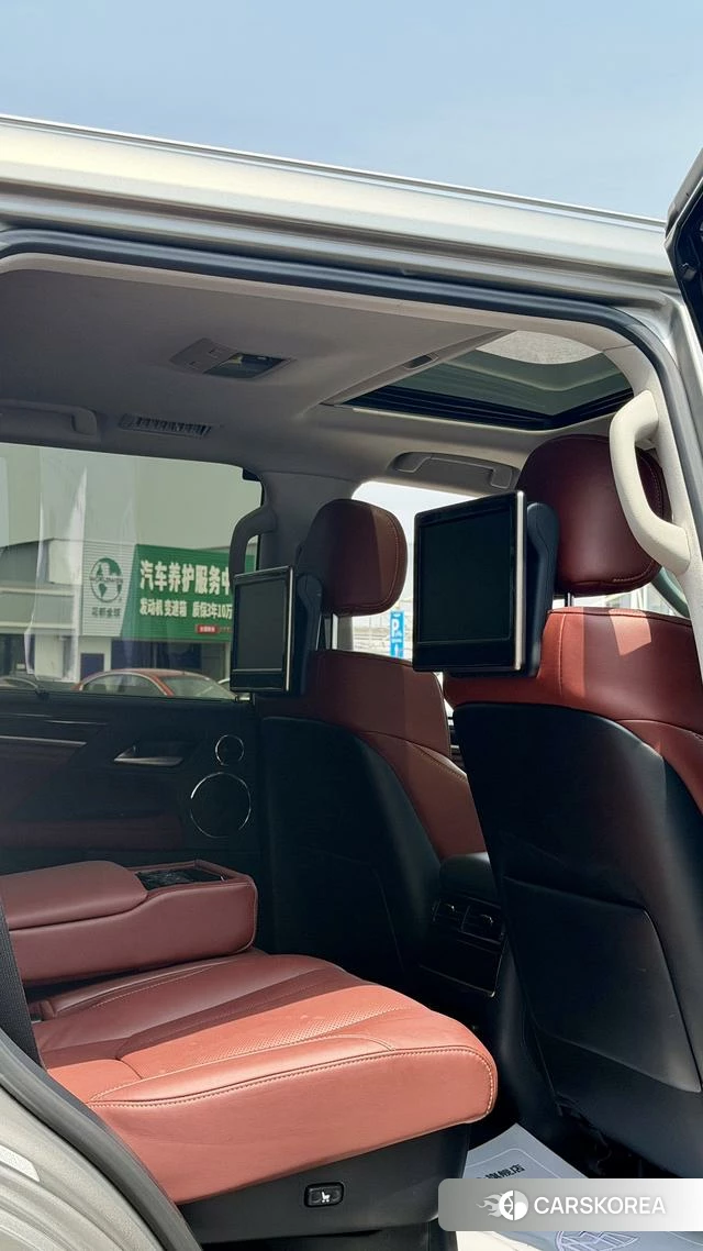 Lexus LX 2022 Серебристо-серый из Китая, фото 6