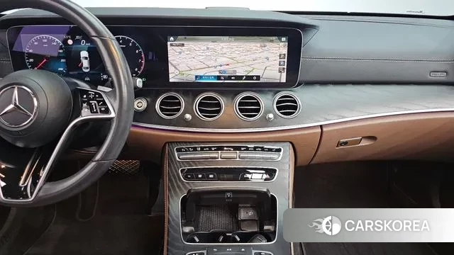 Mercedes-Benz E-Class W213 2023 Белый из Кореи, фото 6