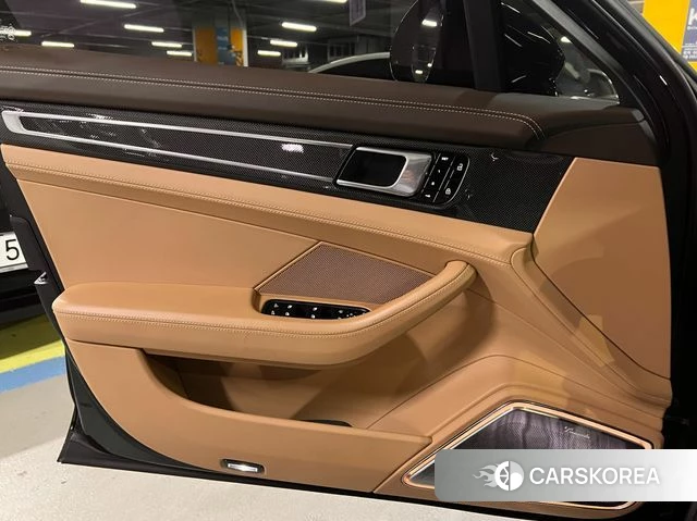 Porsche Panamera (971) 2021 Черный из Кореи, фото 6