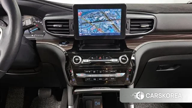 Ford Explorer 6th Generation 2022 Белый из Кореи, фото 6