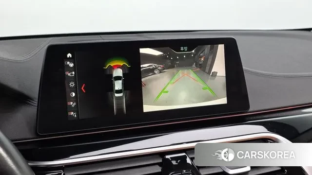 BMW 5 Series (G30) 2018 Белый из Кореи, фото 6