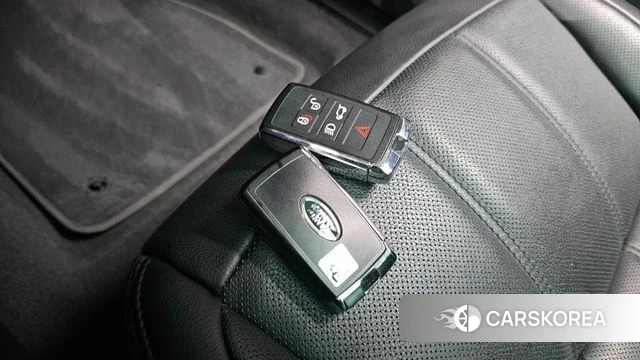 Land Rover Range Rover Evoque 2nd Generation 2021 Белый из Кореи, фото 6