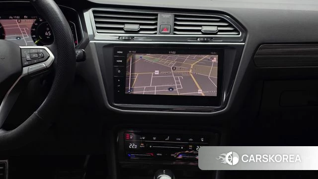 Volkswagen Tiguan Allspace 2022 Белый из Кореи, фото 6