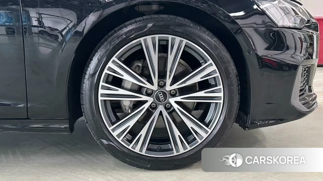 Audi A6L 2022 Черный из Китая, фото 6