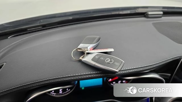 Mercedes-Benz C-Class W205 2019 Белый из Кореи, фото 6