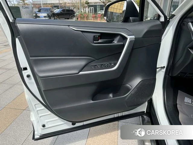 Toyota RAV4 Rongfang 2021 Белый из Китая, фото 6