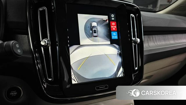 Volvo XC40 2024 Белый из Кореи, фото 6