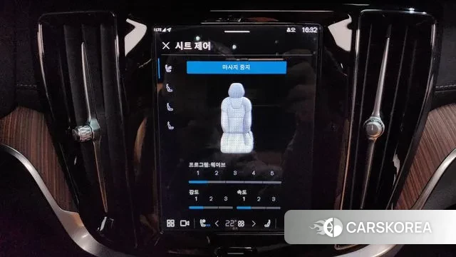 Volvo V60 Cross-Country 2nd Generation 2023 Белый из Кореи, фото 6