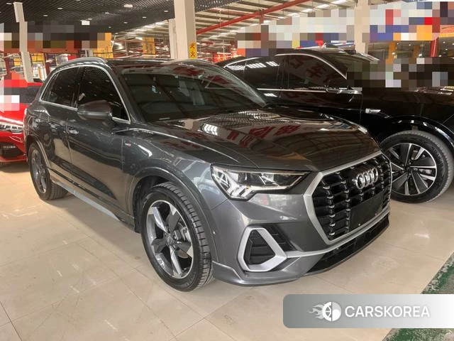 Audi Q3 2021 Темно-серый из Китая, фото 6
