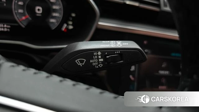Audi Q3 (F3) 2020 Серебряный из Кореи, фото 6