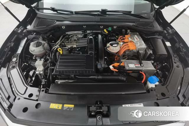 Volkswagen Passat PHEV 2023 Черный из Китая, фото 6
