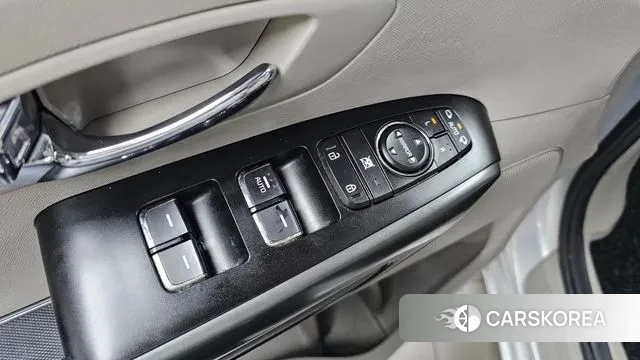 Kia The New Carnival 2018 Серебряный из Кореи, фото 6