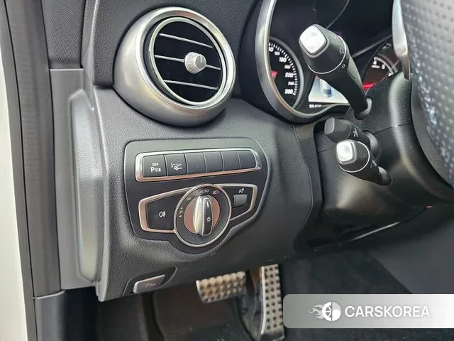 Mercedes-Benz C-Class W205 2018 Черный из Кореи, фото 6