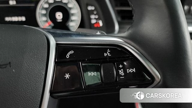 Audi A6 (C8) 2021 Белый из Кореи, фото 6