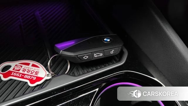 BMW 5 Series (G60) 2025 Небесно-голубой из Кореи, фото 6