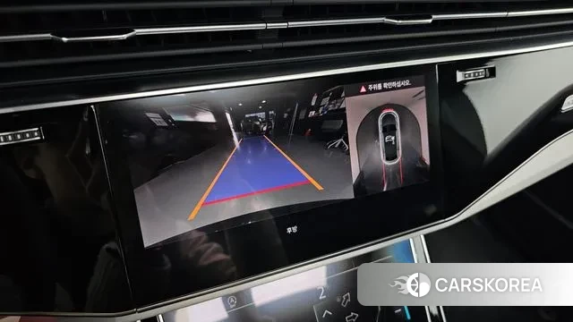 Audi Q8 (4M) 2023 Черный из Кореи, фото 6