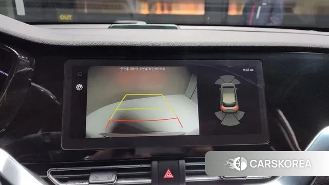 Kia Niro Plus 2022 Белый из Кореи, фото 6