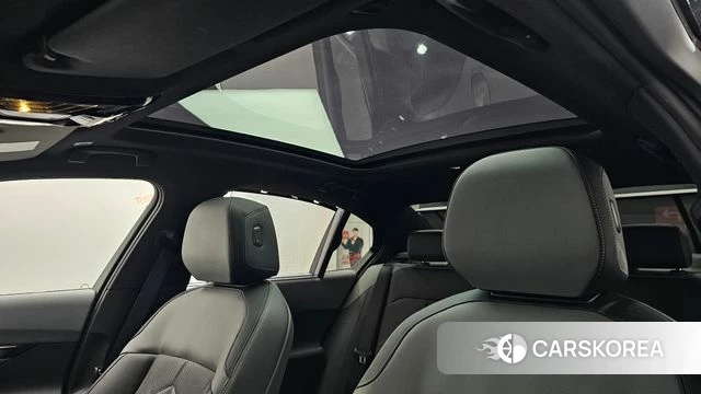 BMW 5 Series (G60) 2025 Черный из Кореи, фото 6