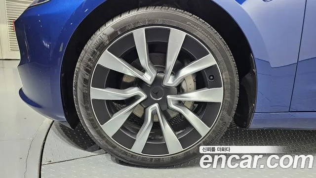 Tesla Model 3 2024 Синий из Кореи, фото 6