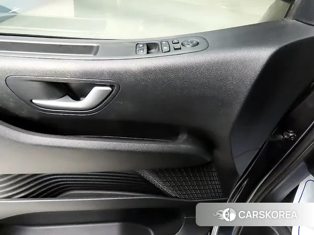 Hyundai Staria 2022 Серый из Кореи, фото 6