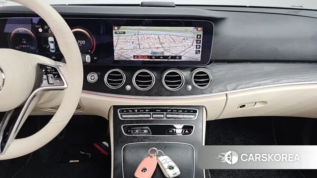 Mercedes-Benz E-Class W213 2023 Белый из Кореи, фото 6