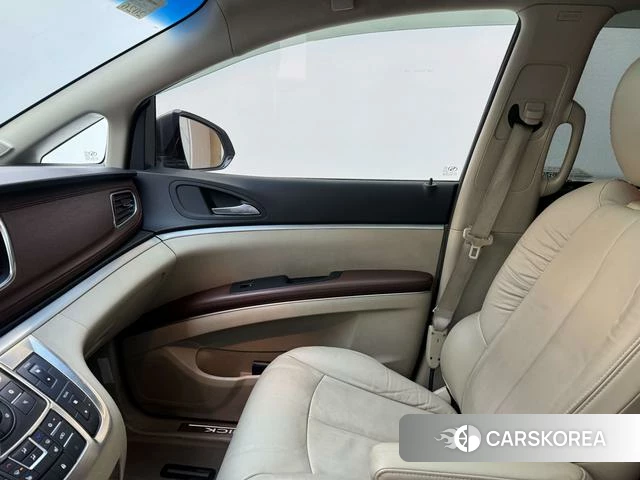 Buick GL8 2018 Коричневый из Китая, фото 6