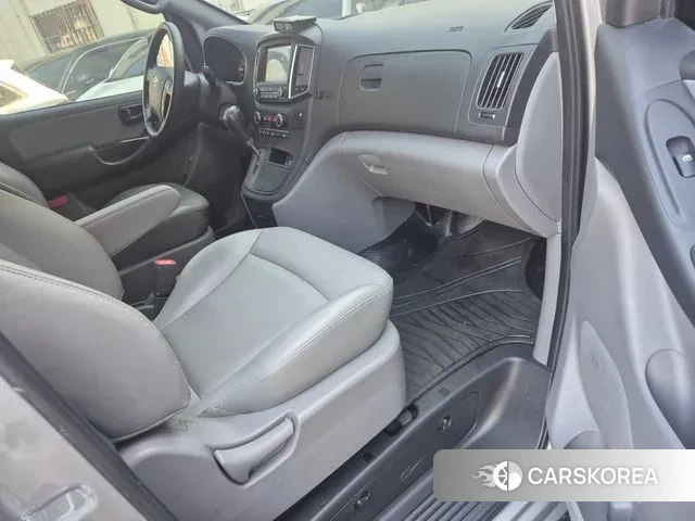 Hyundai The New Grand Starex 2020 Серебристо-серый из Кореи, фото 6