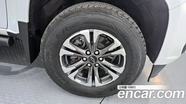 Chevrolet (GM Daewoo) Real New Colorado 2022 Белый из Кореи, фото 6