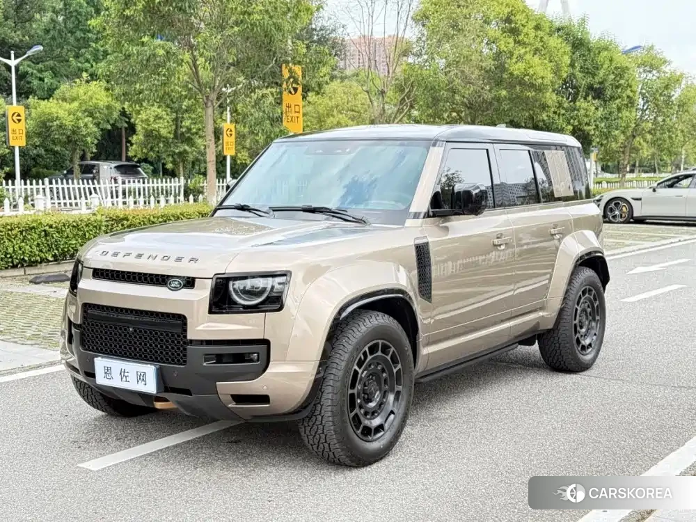 Land Rover Defender 2026 Champagne/brown из Китая, фото 6