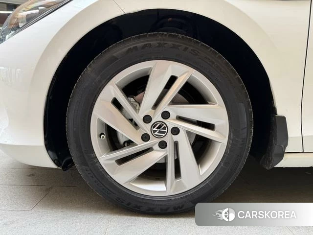 Volkswagen Lingdu 2023 Белый из Китая, фото 6