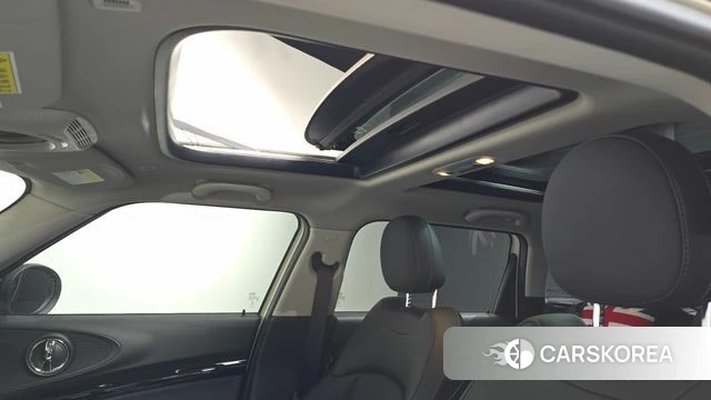 Mini Cooper Clubman 2019 Жемчужный цвет из Кореи, фото 6