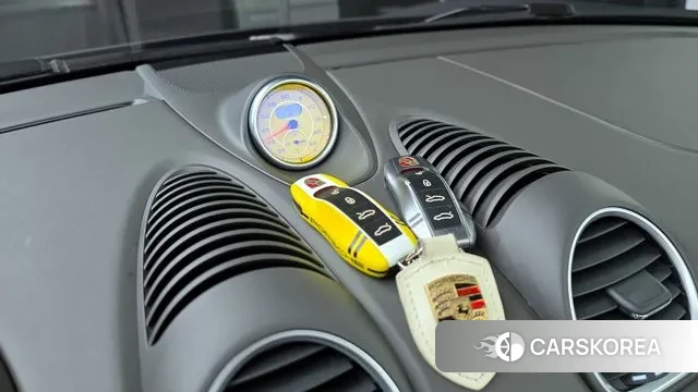 Porsche 718 Boxster 2018 Серый из Кореи, фото 6