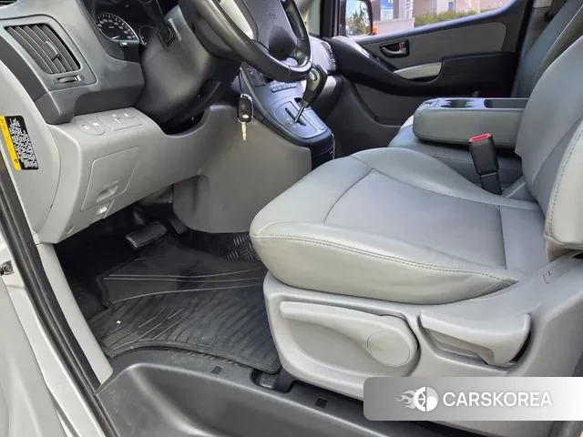 Hyundai The New Grand Starex 2019 Серый из Кореи, фото 6