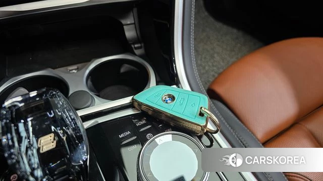 BMW 8 Series (G15) 2024 Белый из Кореи, фото 6