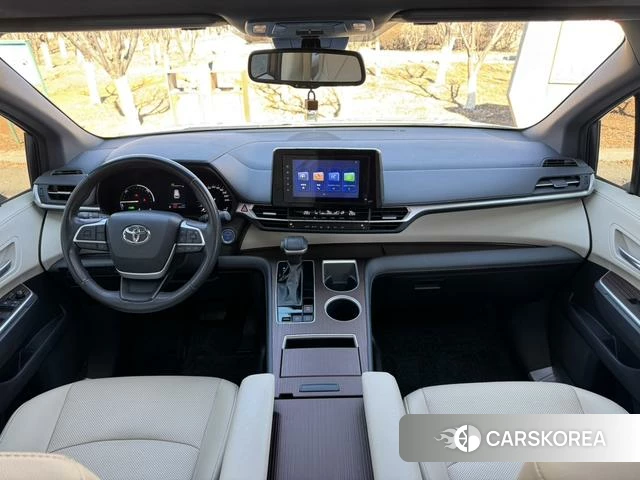 Toyota Saina 2023 Белый из Китая, фото 6