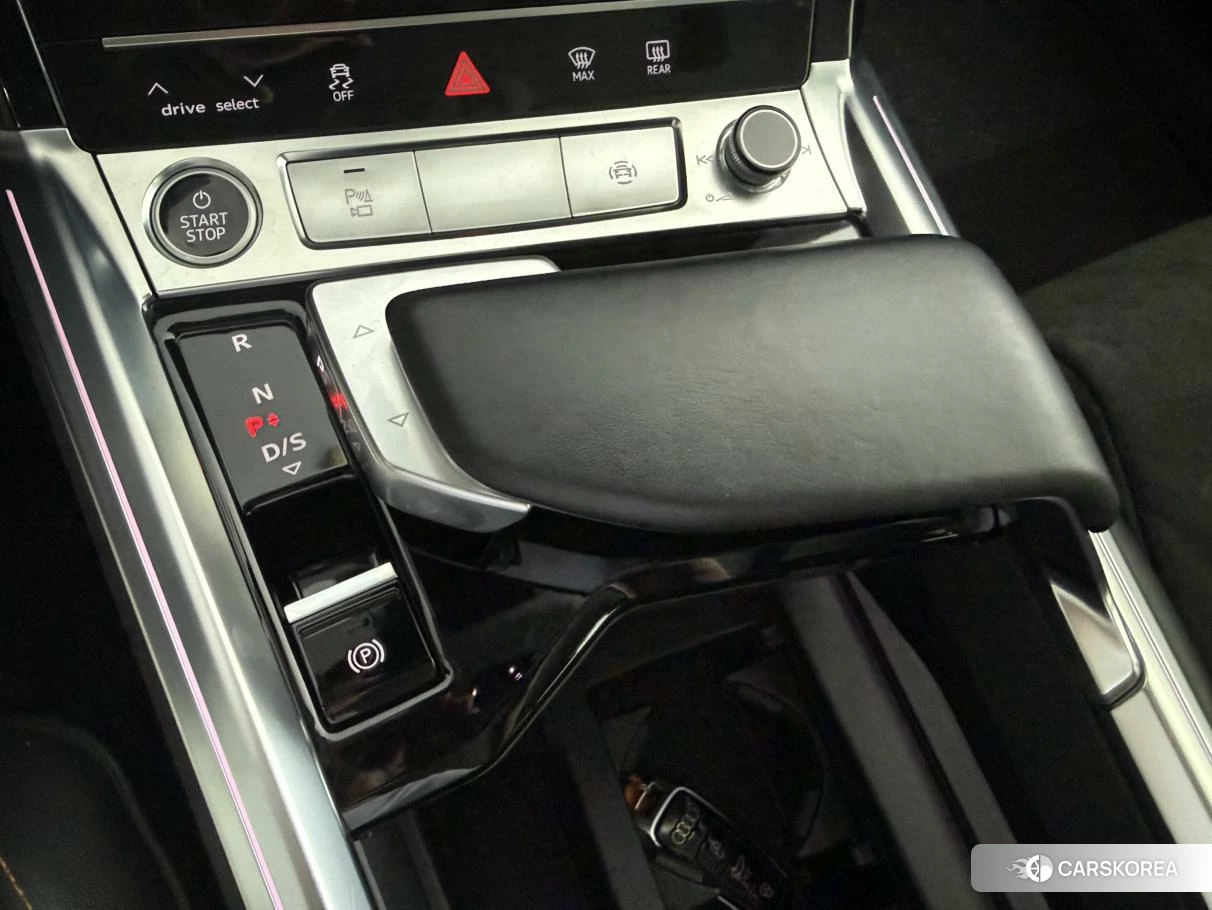 Audi e-tron 2021 Желтый из Китая, фото 6