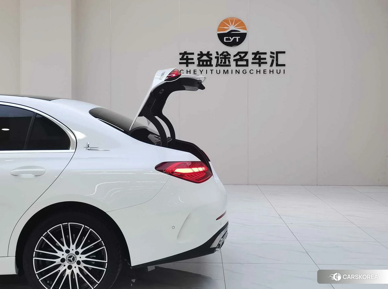 Mercedes-Benz Class C 2023 Белый из Китая, фото 6