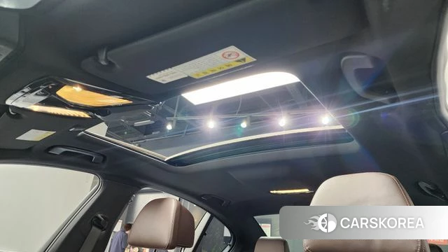 BMW 5 Series (G30) 2019 Белый из Кореи, фото 6
