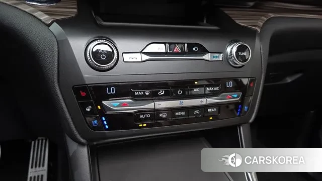 Ford Explorer 6th Generation 2020 Белый из Кореи, фото 6