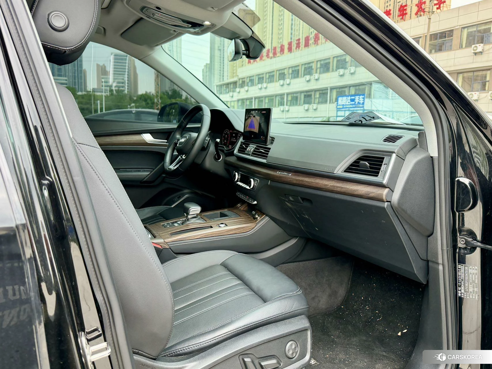 Audi Q5L 2025 Черный из Китая, фото 6