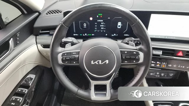 Kia The New K5 Hybrid 3rd generation 2023 Белый из Кореи, фото 6