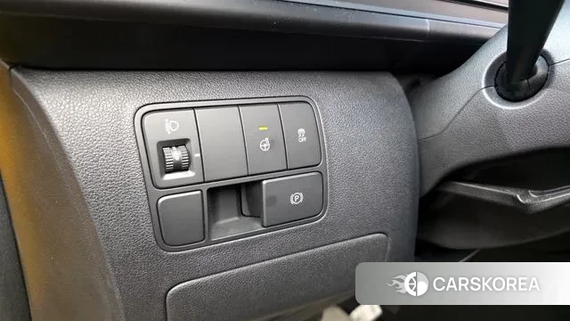 Hyundai Staria 2023 Желтый из Кореи, фото 6