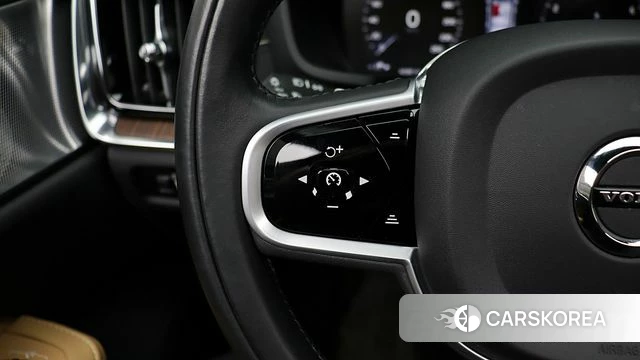 Volvo S60 3rd generation 2021 Белый из Кореи, фото 6