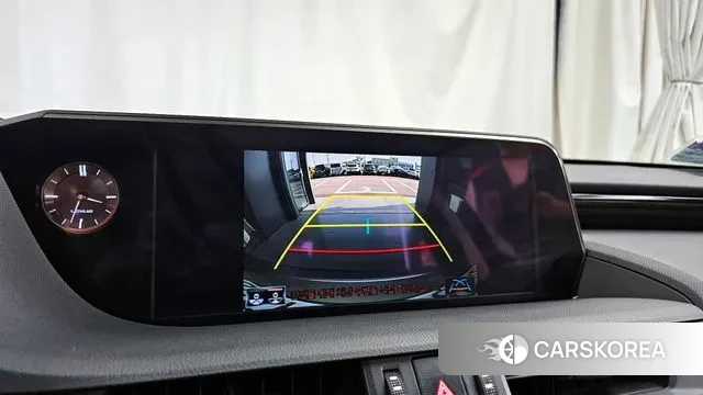 Lexus ES300h 7th generation 2018 Песочный из Кореи, фото 6