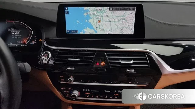 BMW 5 Series (G30) 2020 Серебряный из Кореи, фото 6