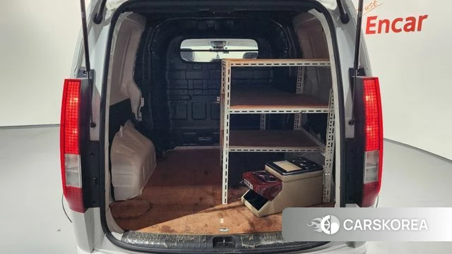 Hyundai Staria 2025 Белый из Кореи, фото 6