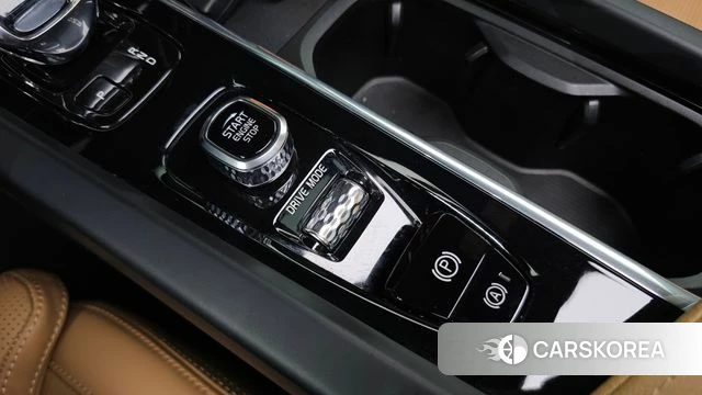 Volvo XC60 second Generation 2021 Синий из Кореи, фото 6