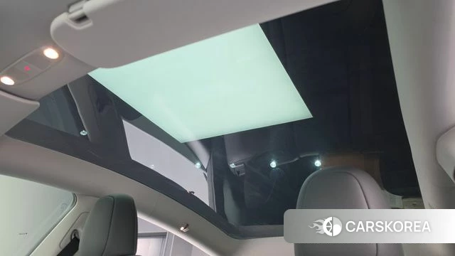 Tesla Model Y 2023 Серый из Кореи, фото 6